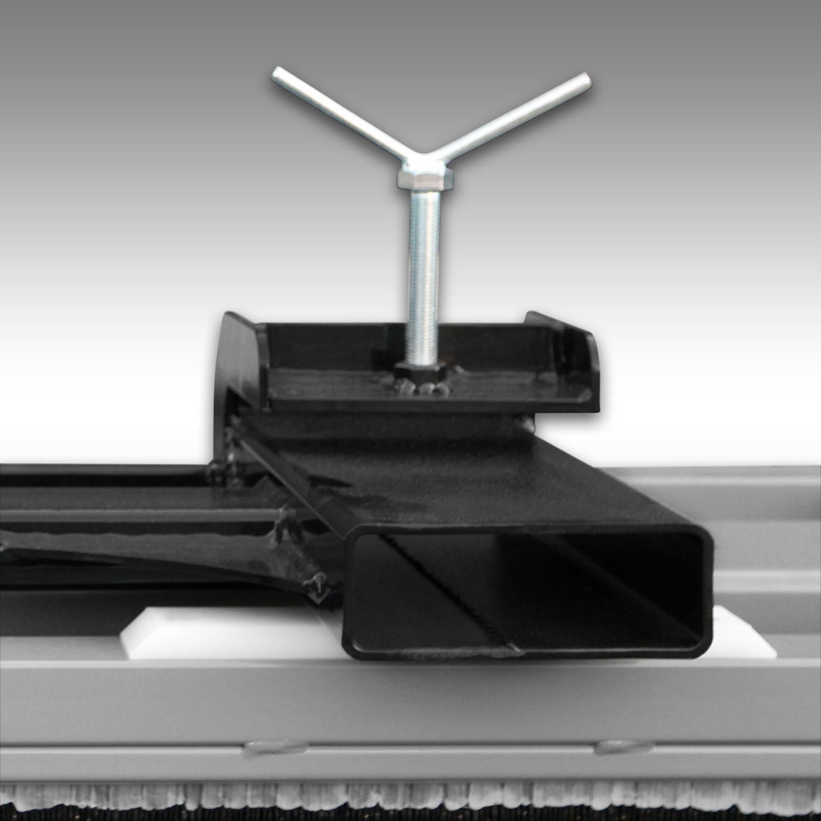 Jansen BB-150, plochá metla, na paletové vidly