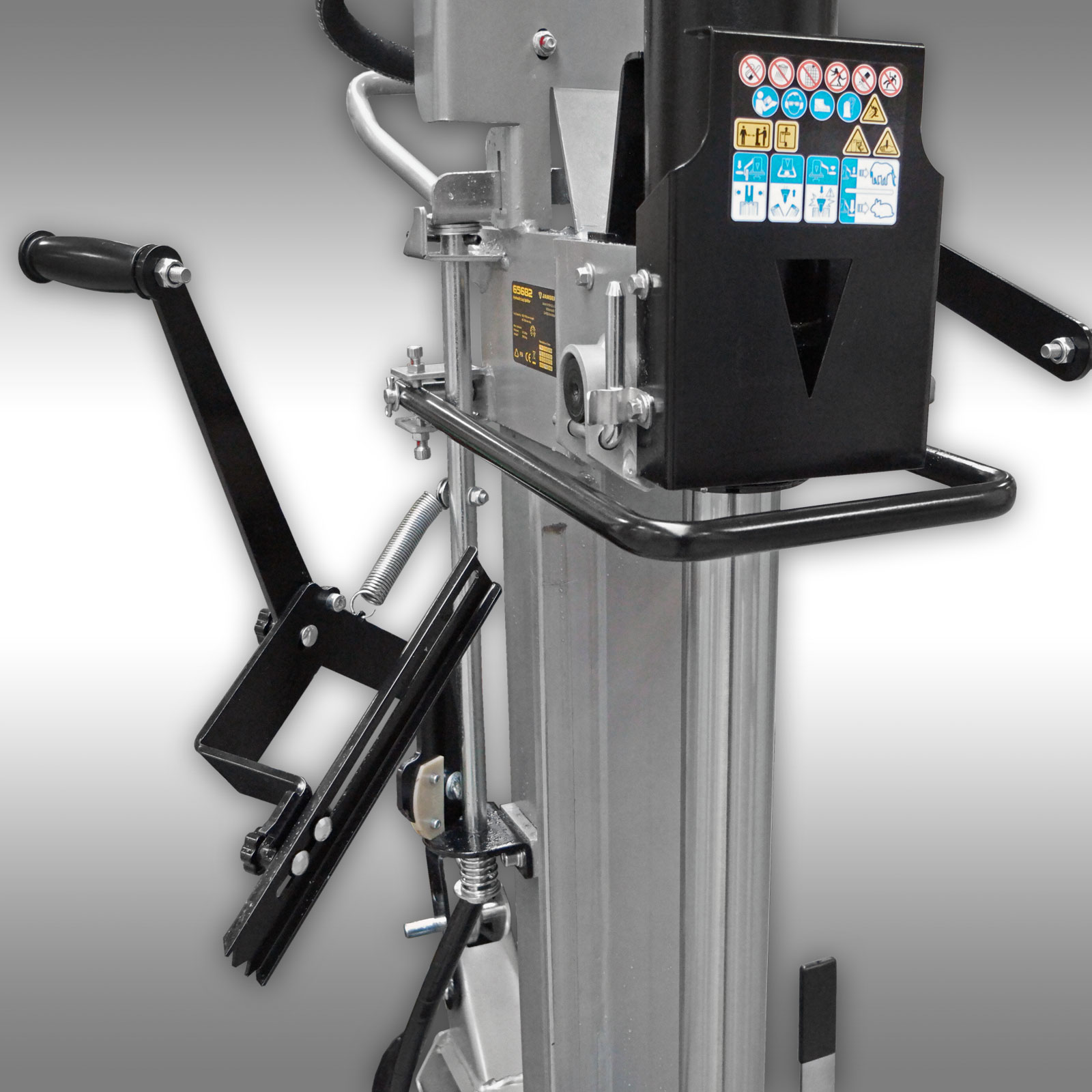 Jansen TS-22, 22t PTO vertikálna štiepačka so zdvihakom dreva