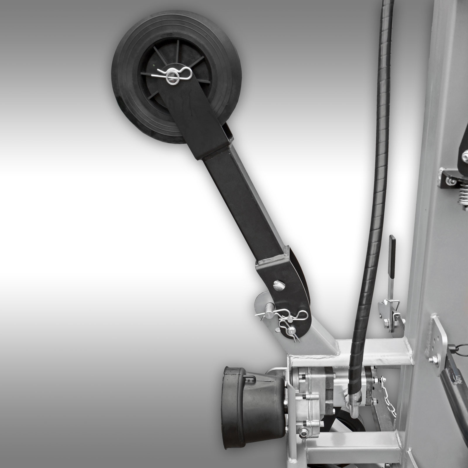 Štiepačka dreva Jansen TS-30, 30 t (PTO), stojaca, so zdvihákom dreva