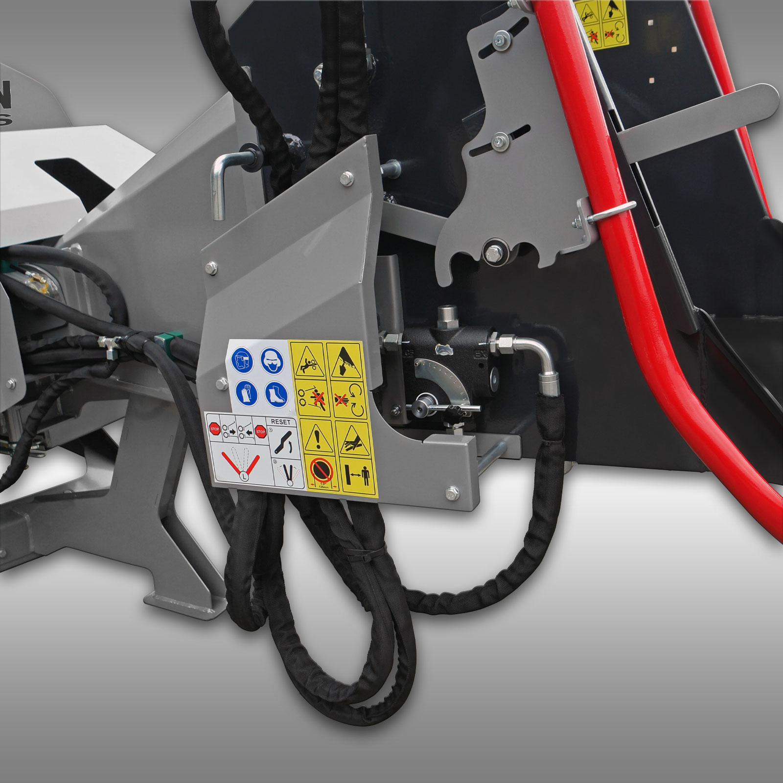 Jansen JX-72RS drvič - štiepkovač konárov za traktor